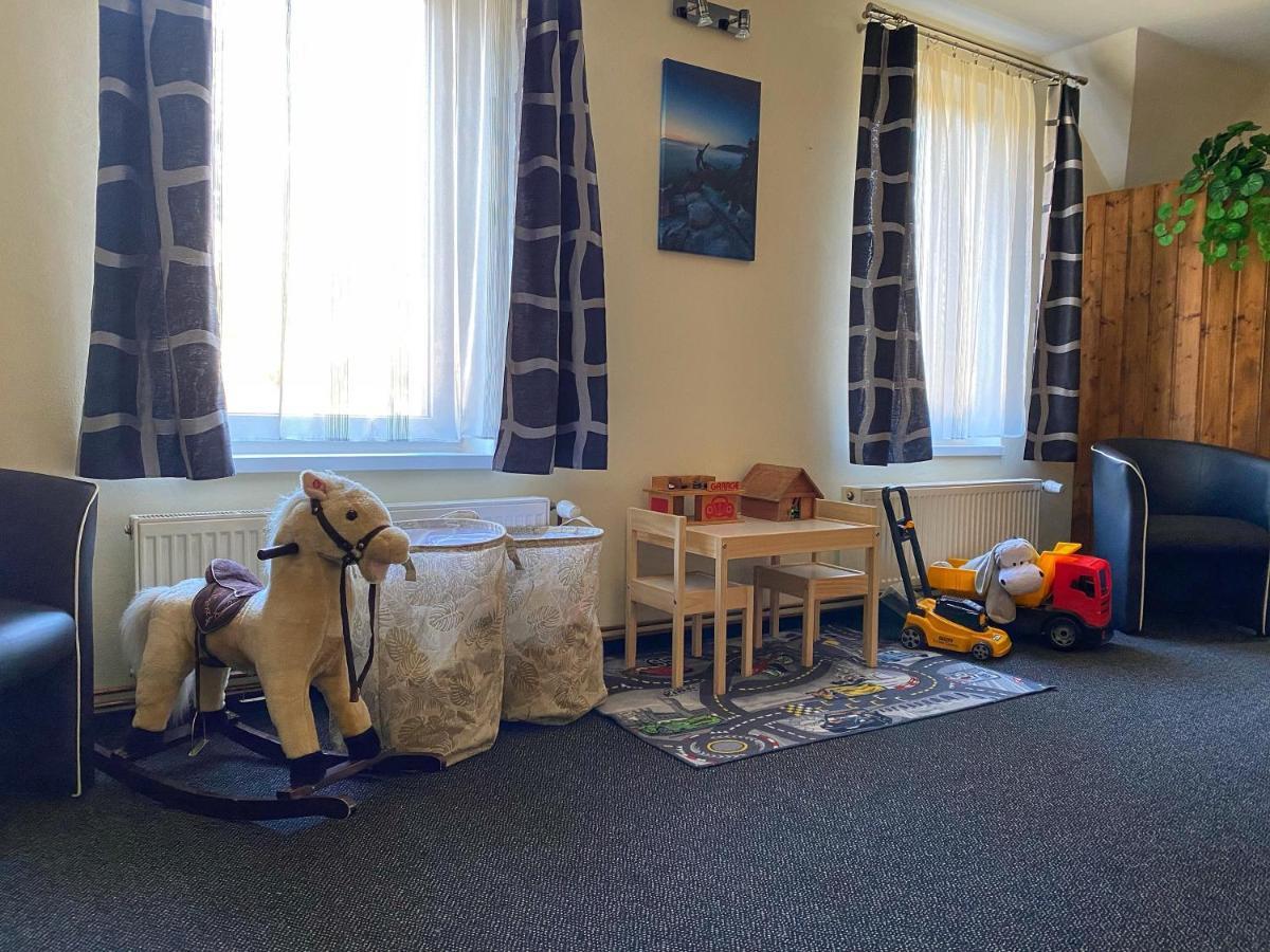 Vila Vlci Hora Krásná Lípa Exteriör bild