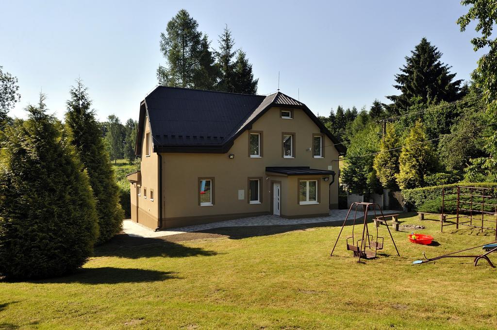 Vila Vlci Hora Krásná Lípa Rum bild